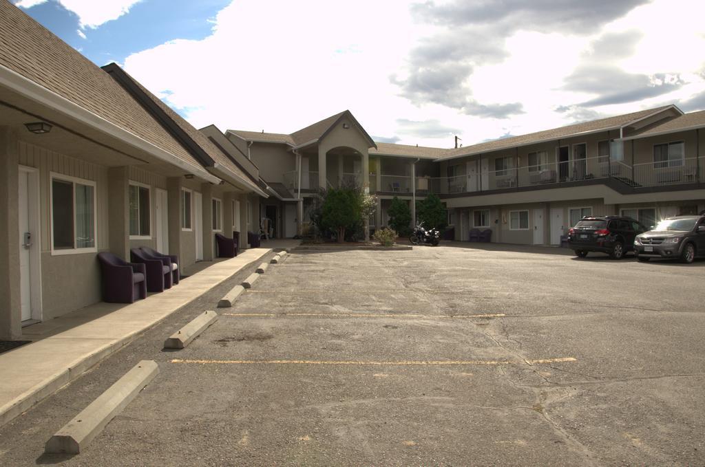 Best Budget Inn & Suites カムループス エクステリア 写真