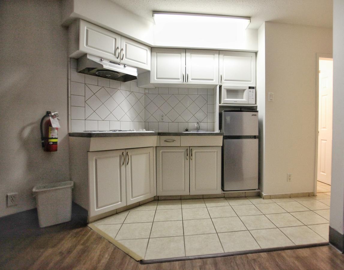 Best Budget Inn & Suites カムループス エクステリア 写真