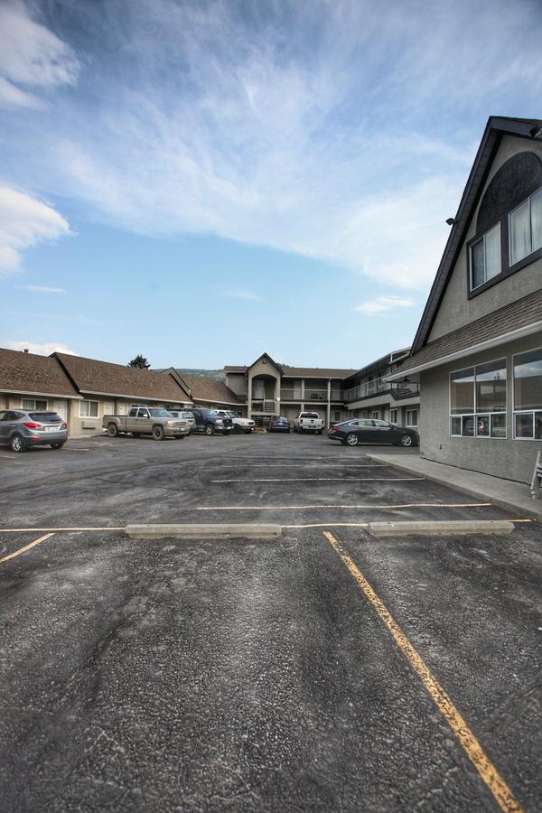 Best Budget Inn & Suites カムループス エクステリア 写真