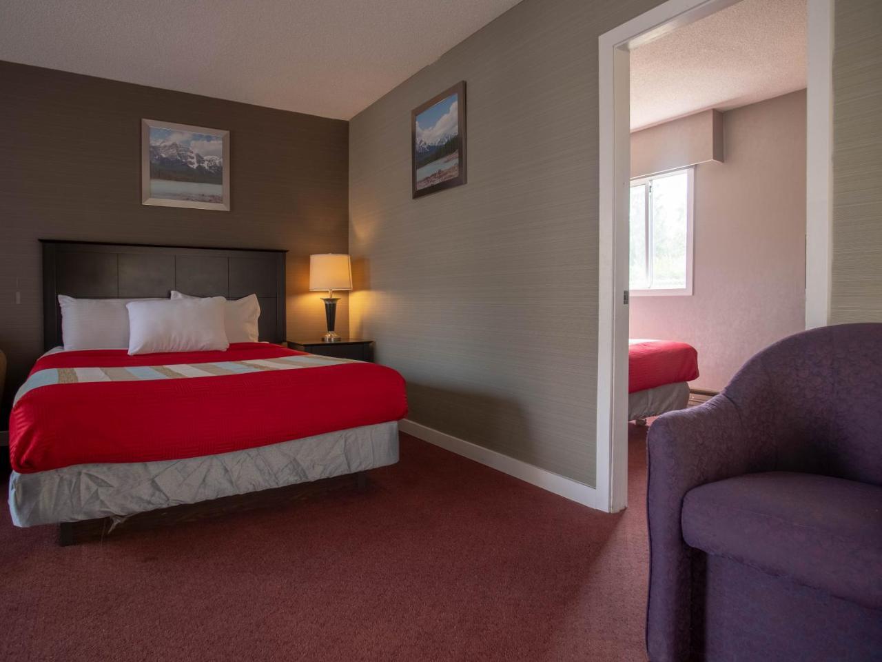 Best Budget Inn & Suites カムループス エクステリア 写真