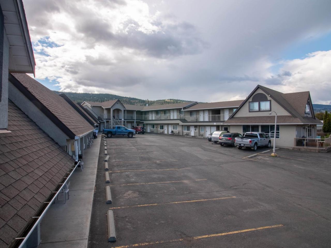 Best Budget Inn & Suites カムループス エクステリア 写真
